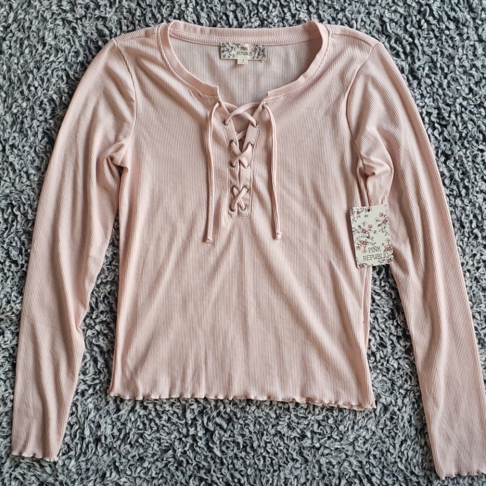 NWT Longsleeve